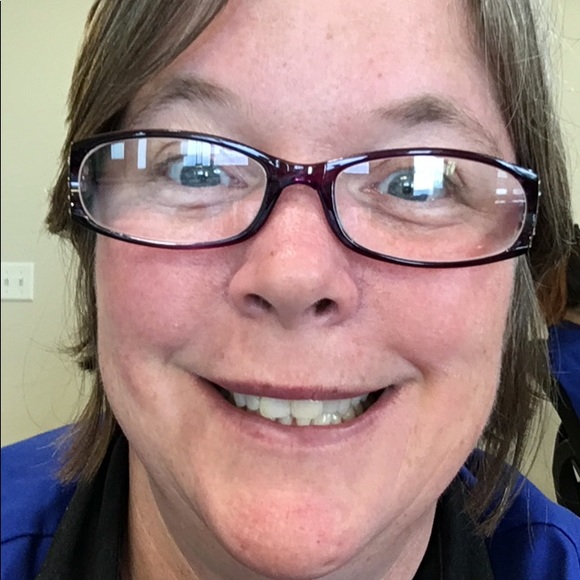 Meet your Posher, Michelle - Picture 1 of 1